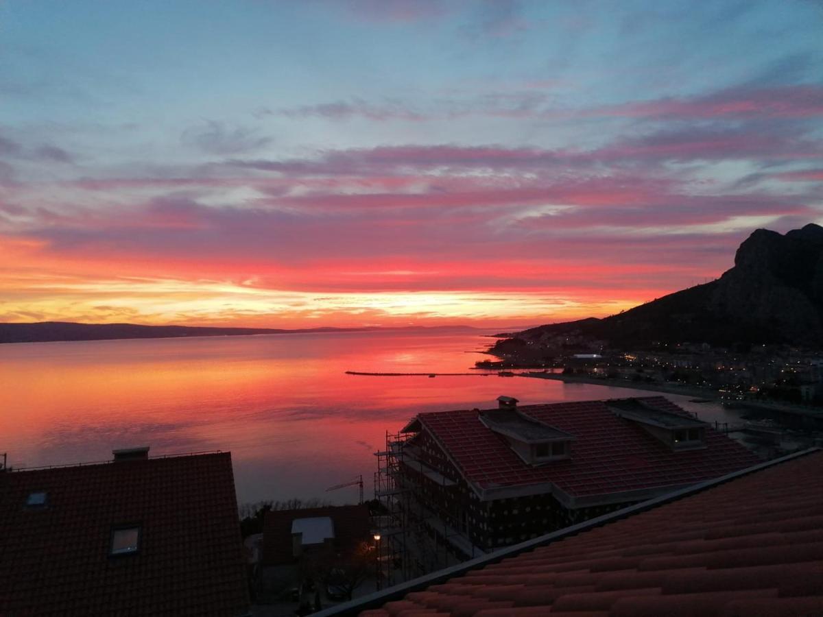 Geek Apartment Omiš Exteriör bild