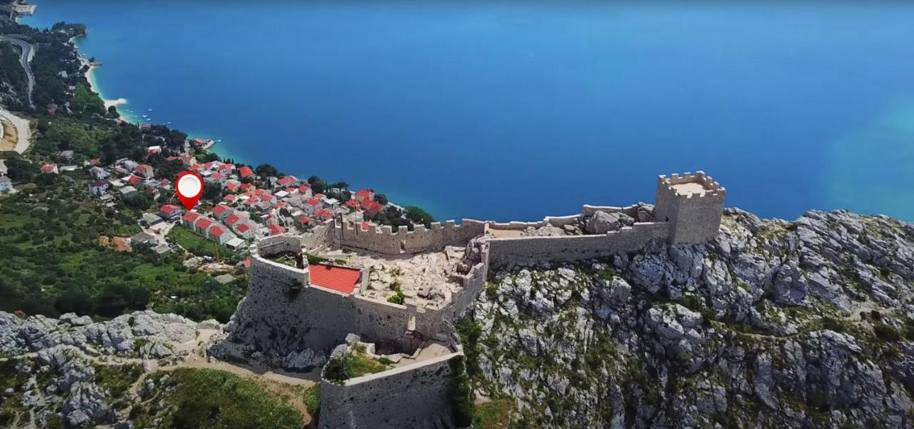 Geek Apartment Omiš Exteriör bild